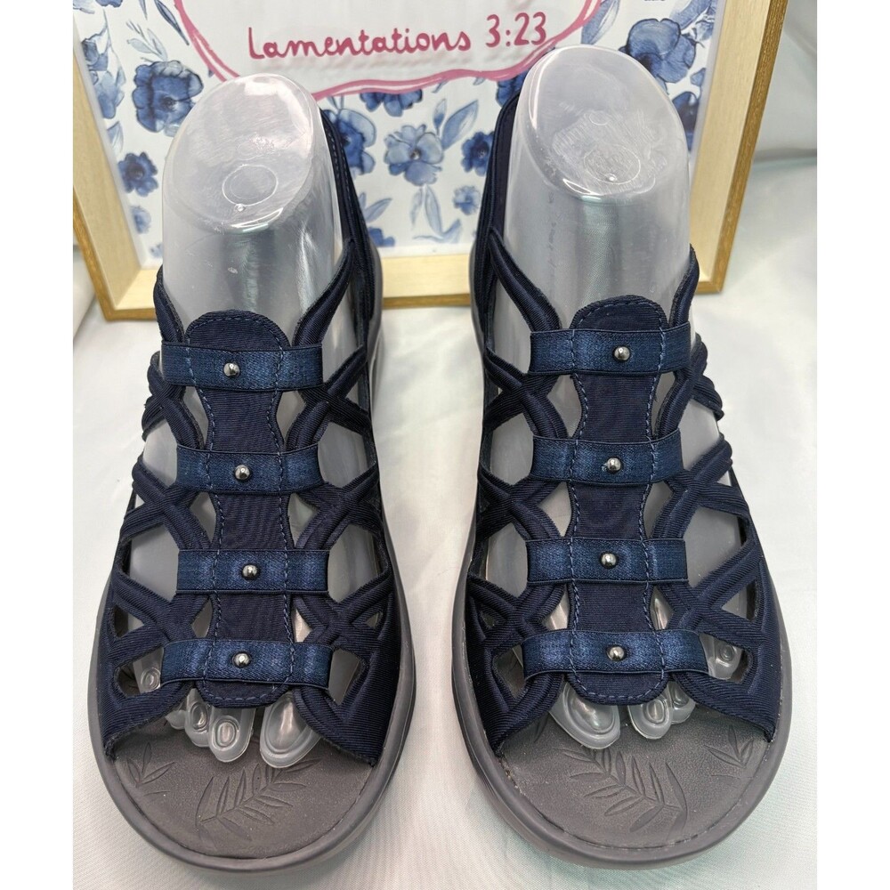 BZEES Sapphire Navy Washable Wedge Sandals Size 9W Wide Comfort Lightweight EUC